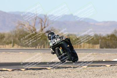 media/Dec-06-2025-CVMA (Sat) [[4a896cc04c]]/Race 4-Formula Middleweight/